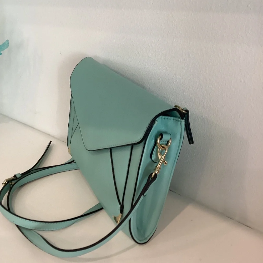 Apartment 9 APT.9 Turquoise aqua blue crossbody purse Beautiful 😍